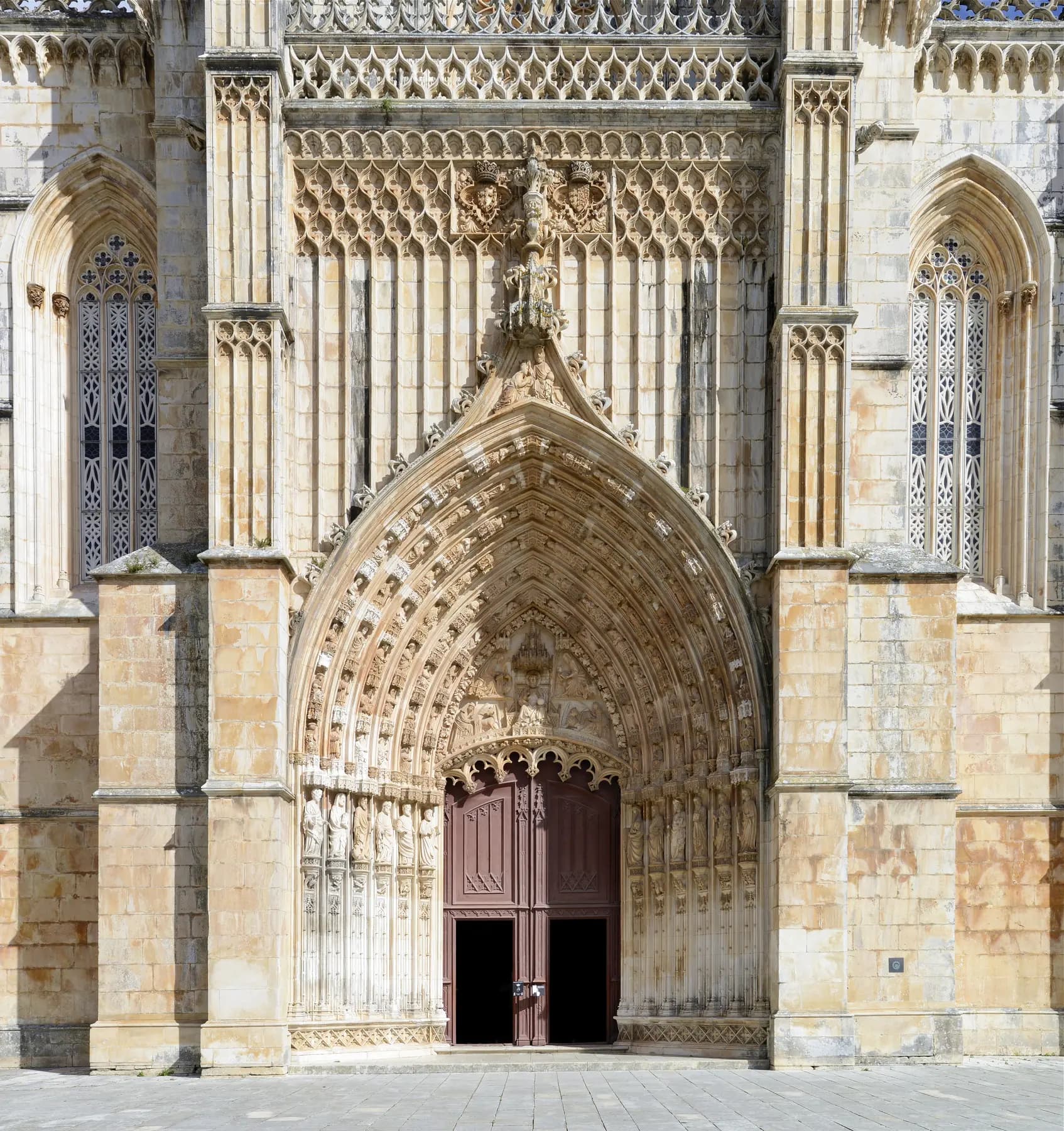 The intricately carved entrance of Batalha Monastery