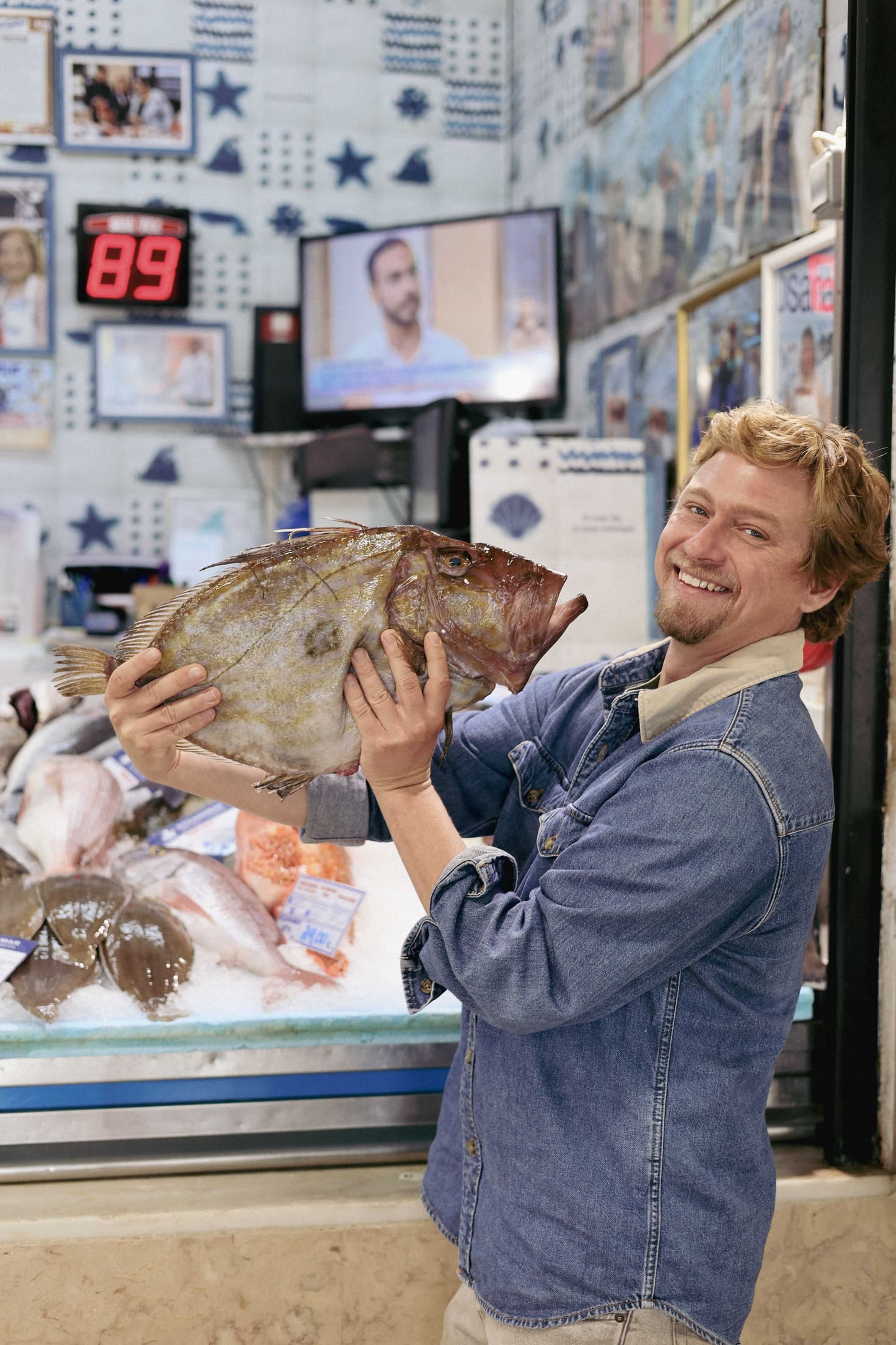 A Food for Thought guide at a Lisbon fish market